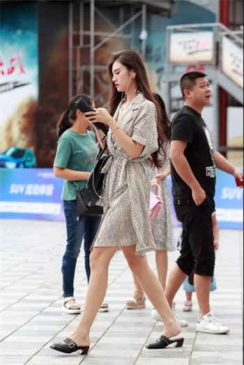 附近的女人主动加你