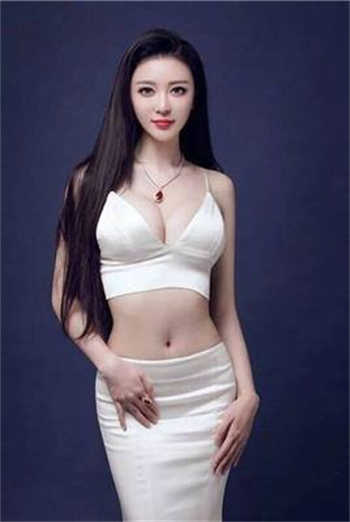 两人运动时奶一斗一斗的