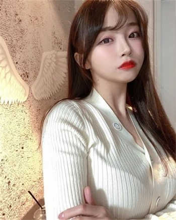 面具下的妻子黎永春