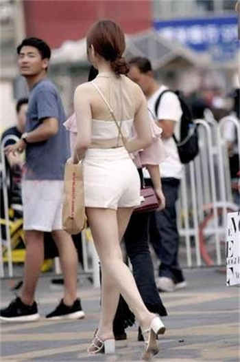 被日军砍头女子照片