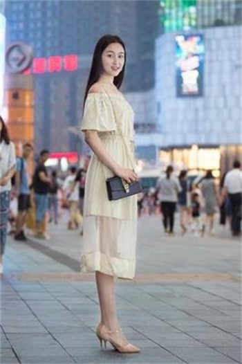 聂小雨水里打扑克事件