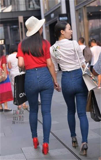 日本深入抬腿式图
