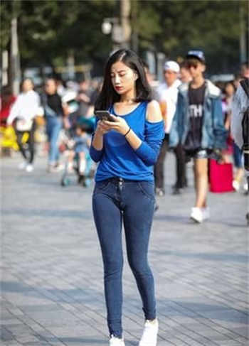 神医狂妃腹黑王爷请下榻