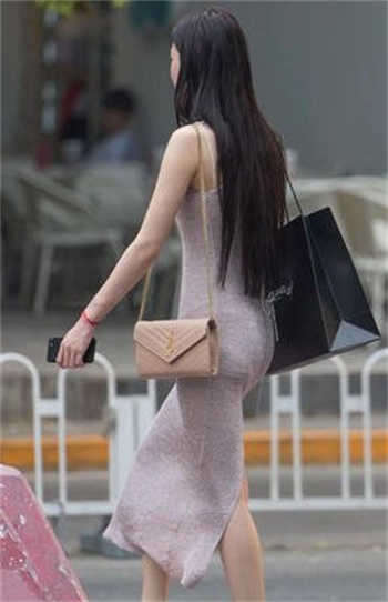 爱聊里面的女的是真的吗